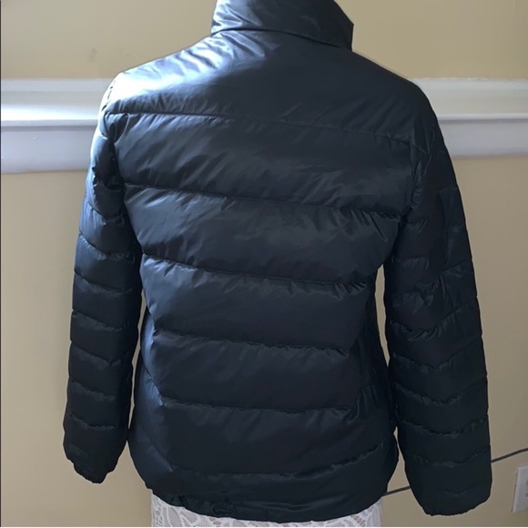 NWOT Burberry puffer jacket - Picture 3 of 3